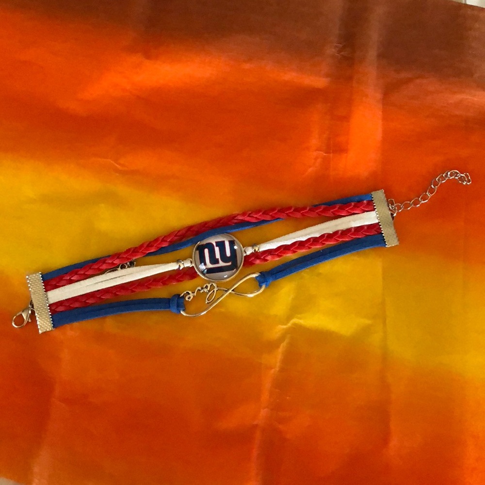 New York Giants “Love” football 🏈 bracelet